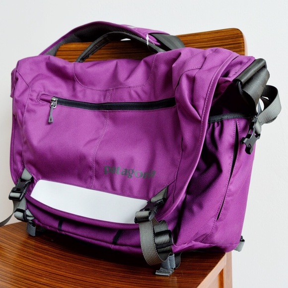 patagonia half mass courier bag